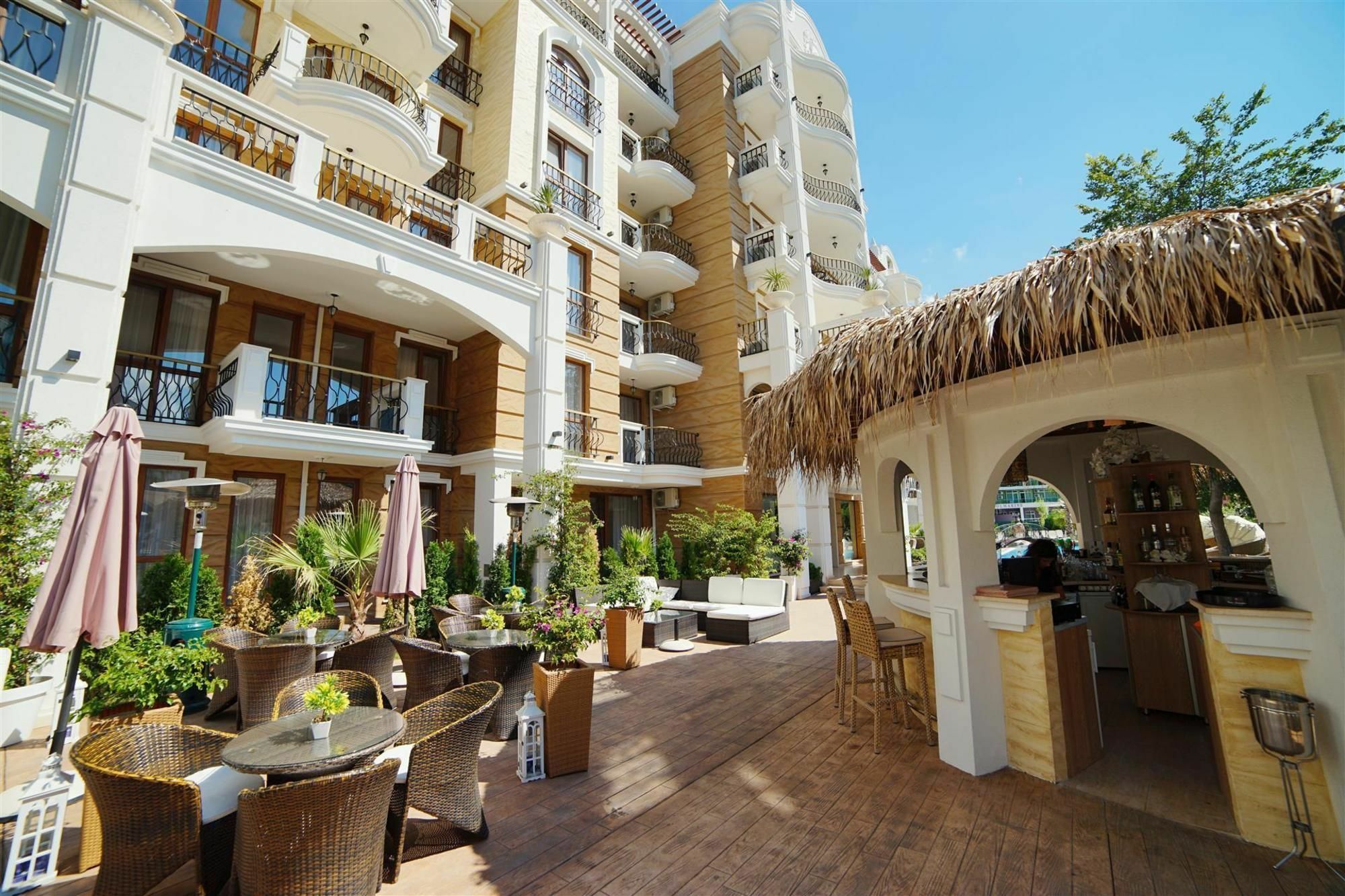 Harmony Suites - Dream Island Sunny Beach Buitenkant foto