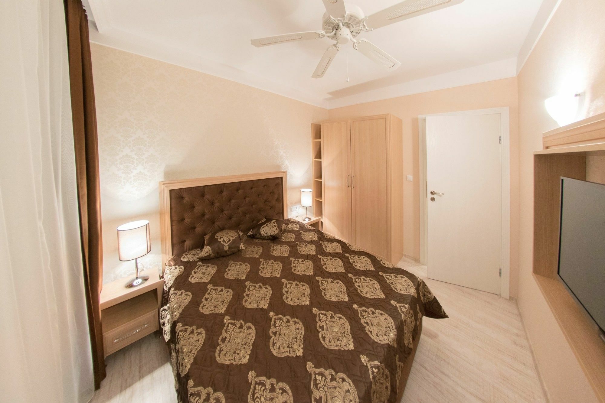 Harmony Suites - Dream Island Sunny Beach Buitenkant foto